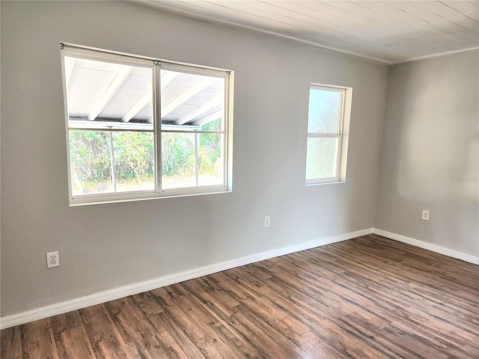 HOLLOMANS J J - Residential