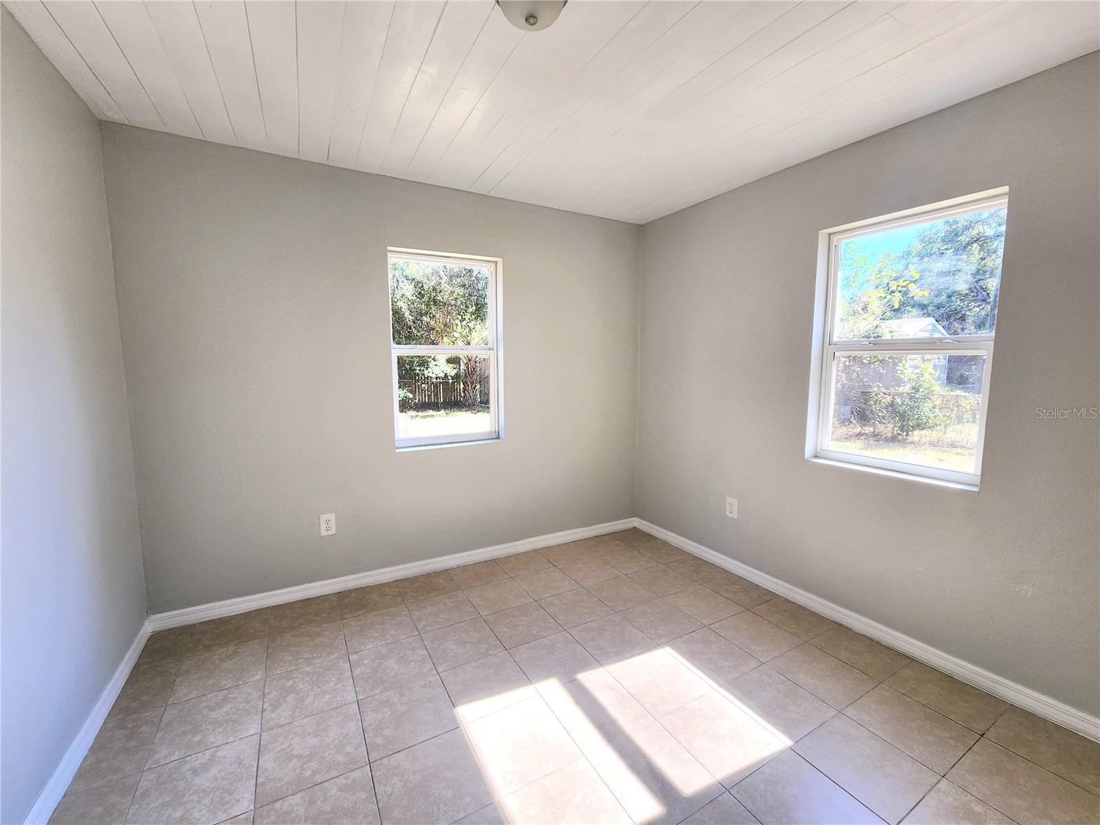 HOLLOMANS J J - Residential