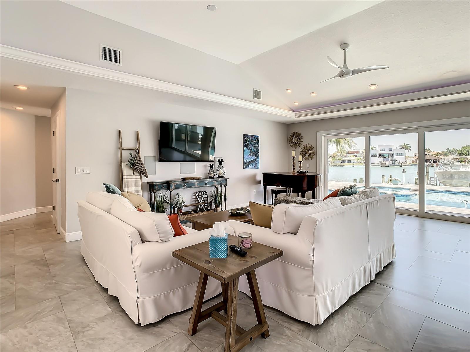SOUTH CSWY ISLE YACHT CLUB 4TH ADD - Residential