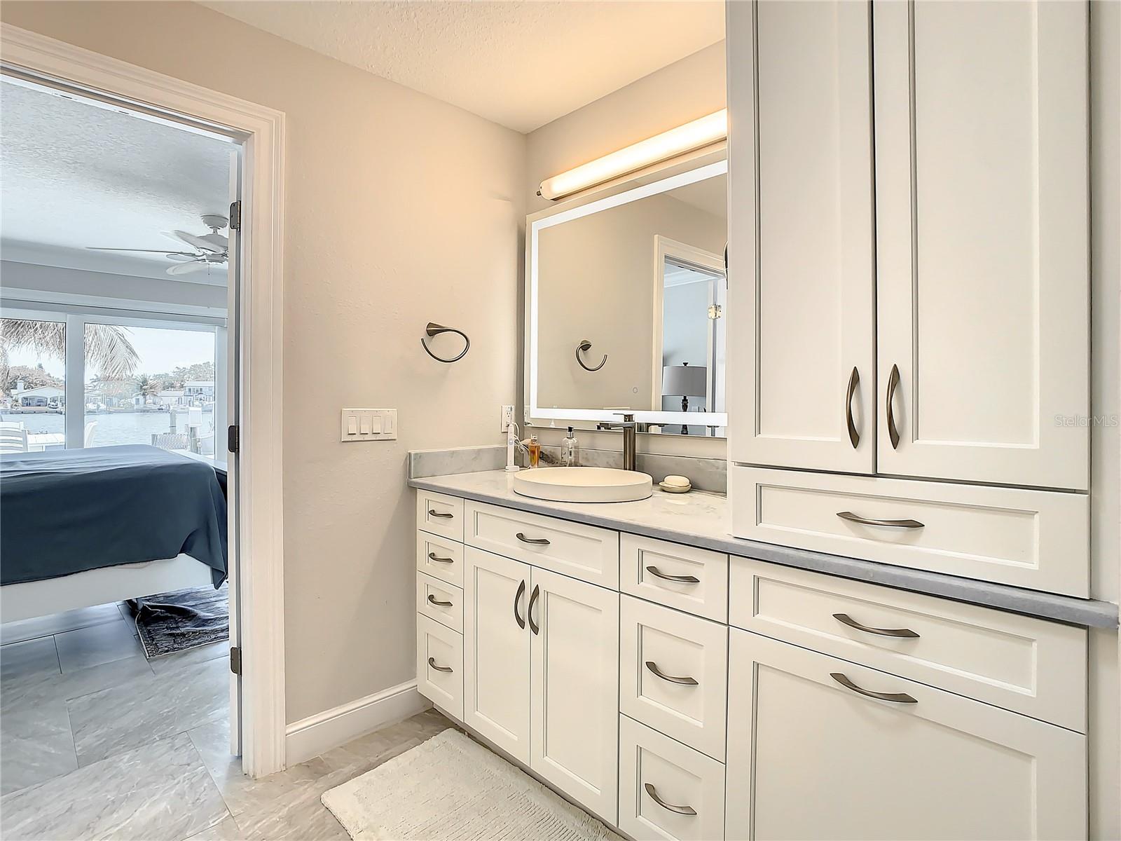 SOUTH CSWY ISLE YACHT CLUB 4TH ADD - Residential