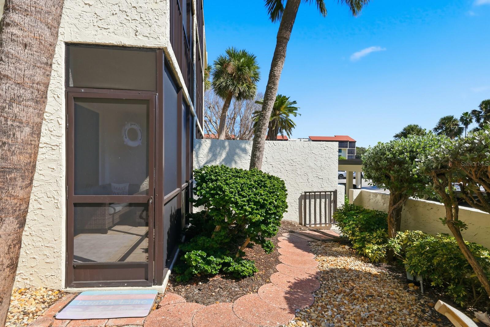 SEAPLACE III - Residential