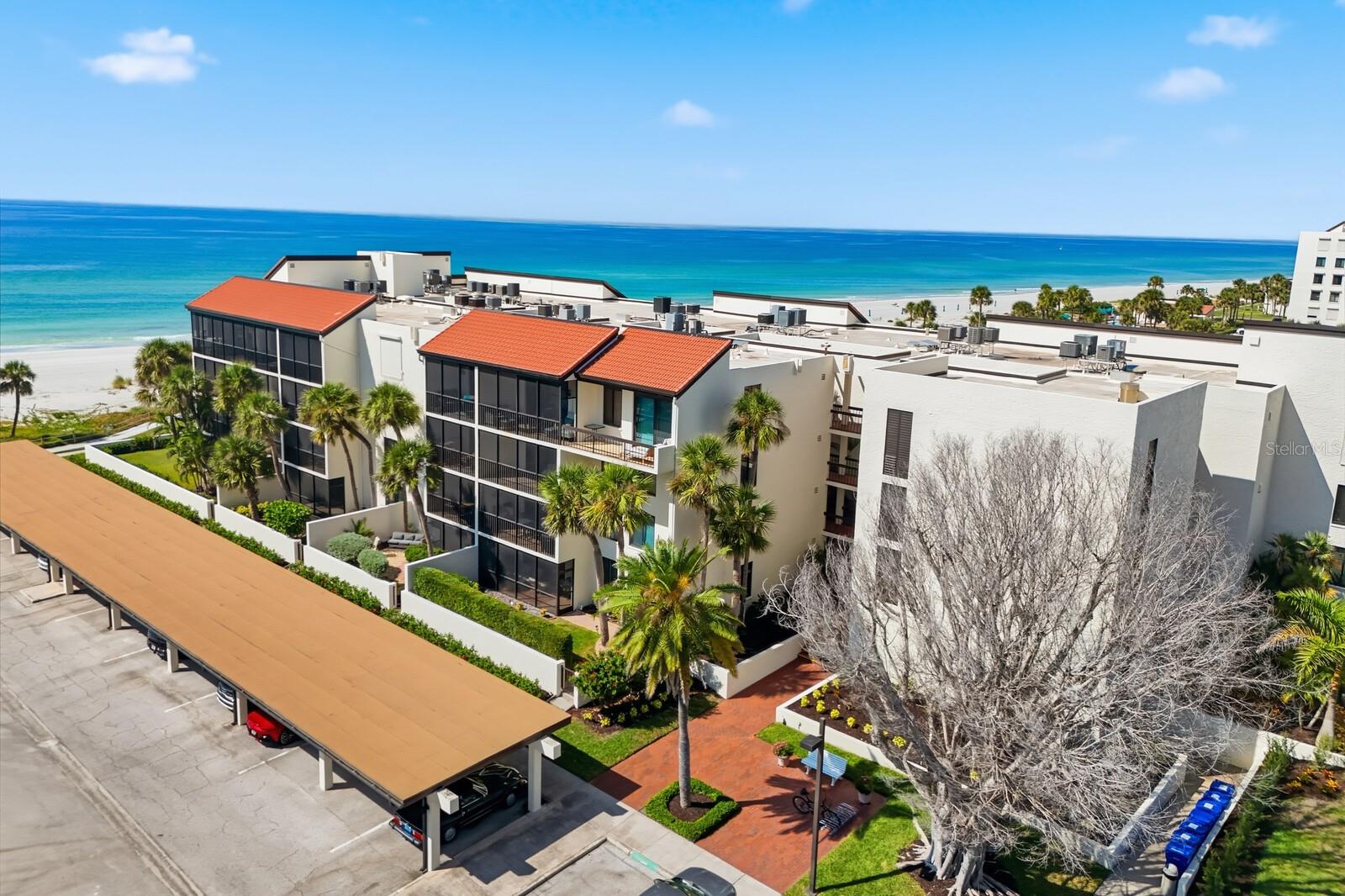 SEAPLACE III - Residential