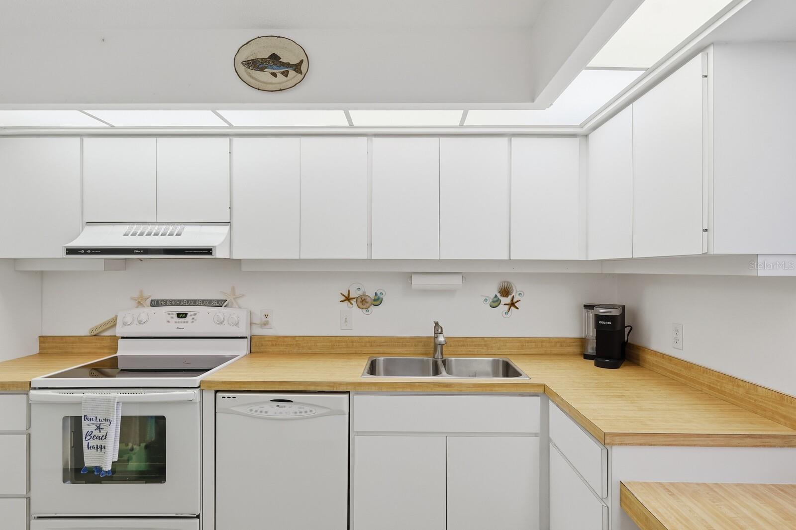 SEAPLACE III - Residential