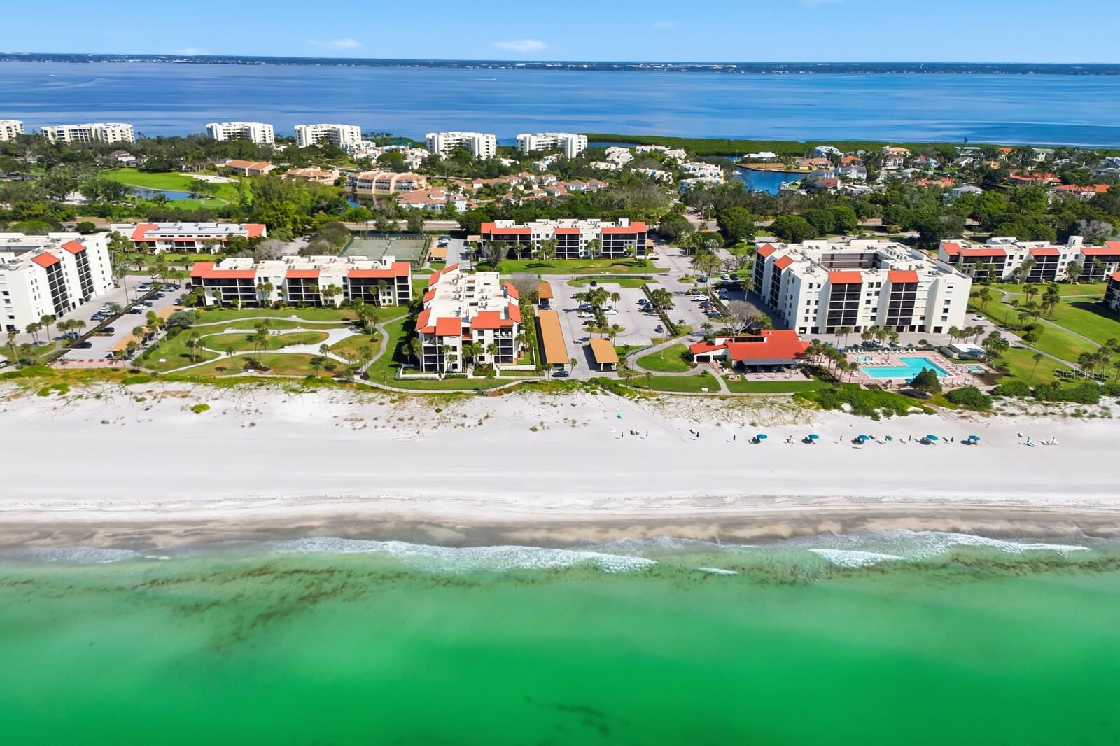 SEAPLACE III - Residential