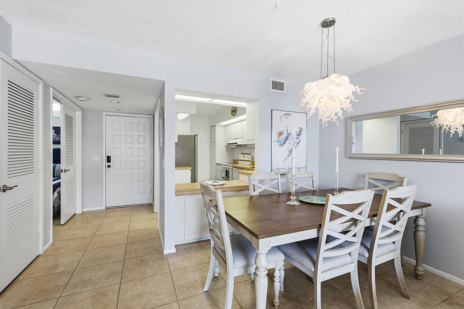 SEAPLACE III - Residential