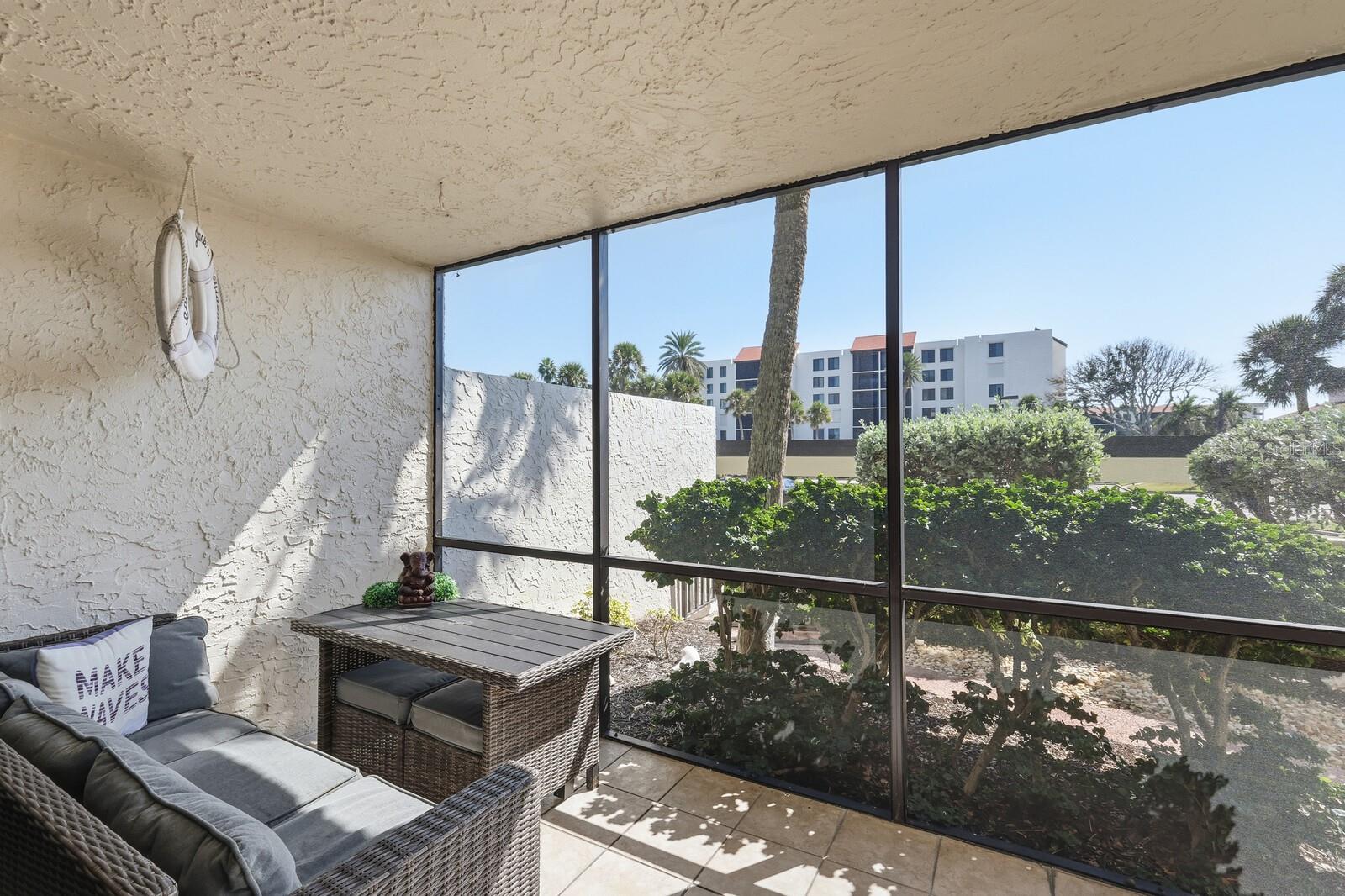 SEAPLACE III - Residential