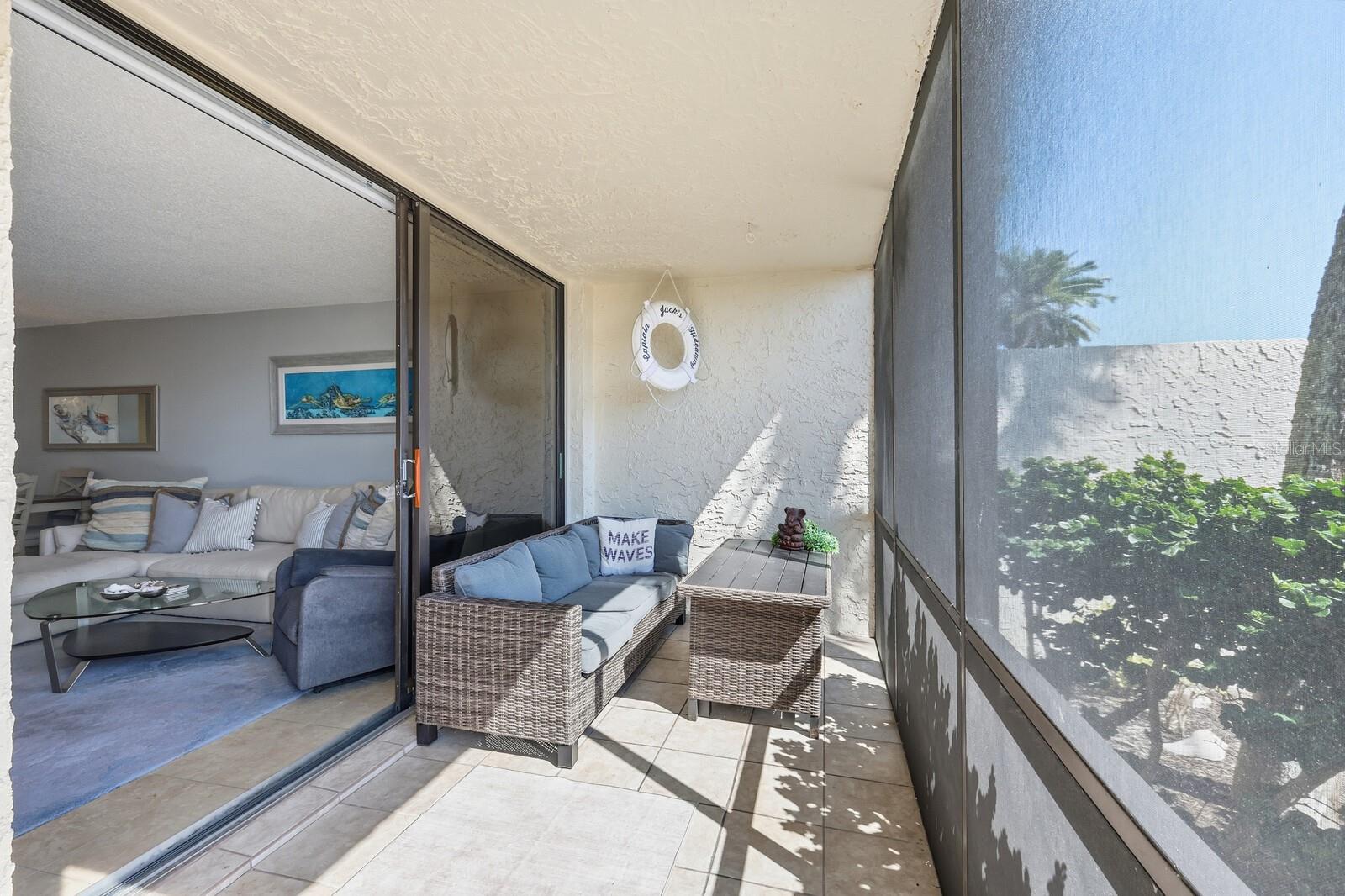 SEAPLACE III - Residential