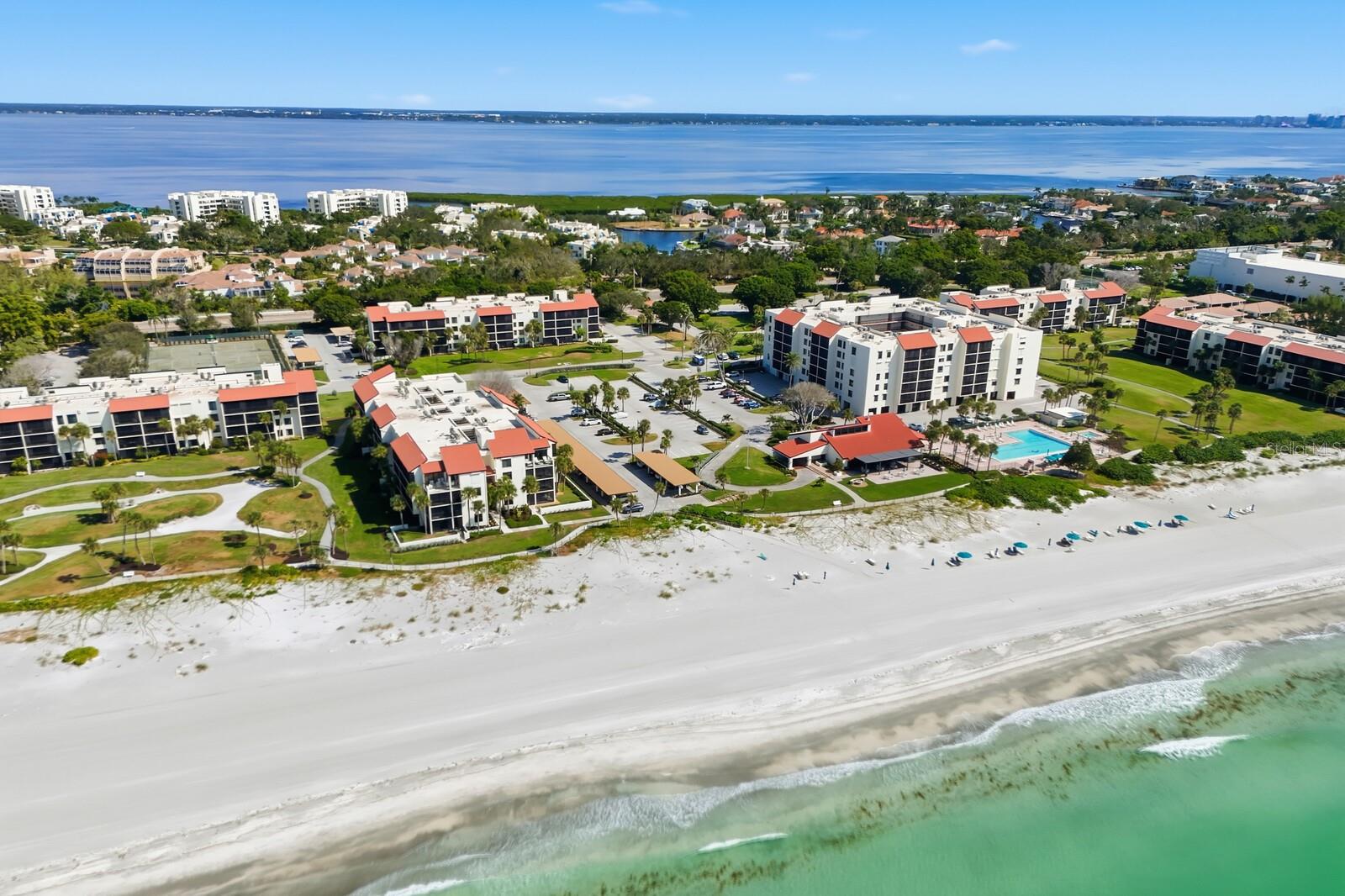 SEAPLACE III - Residential