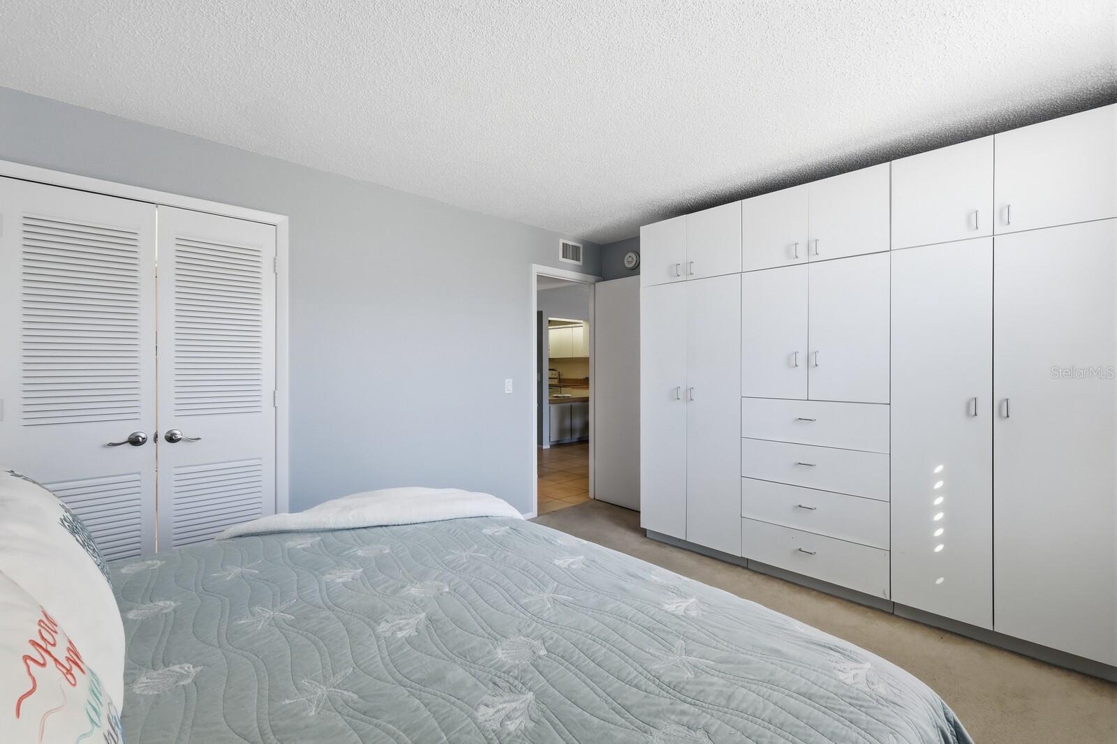 SEAPLACE III - Residential