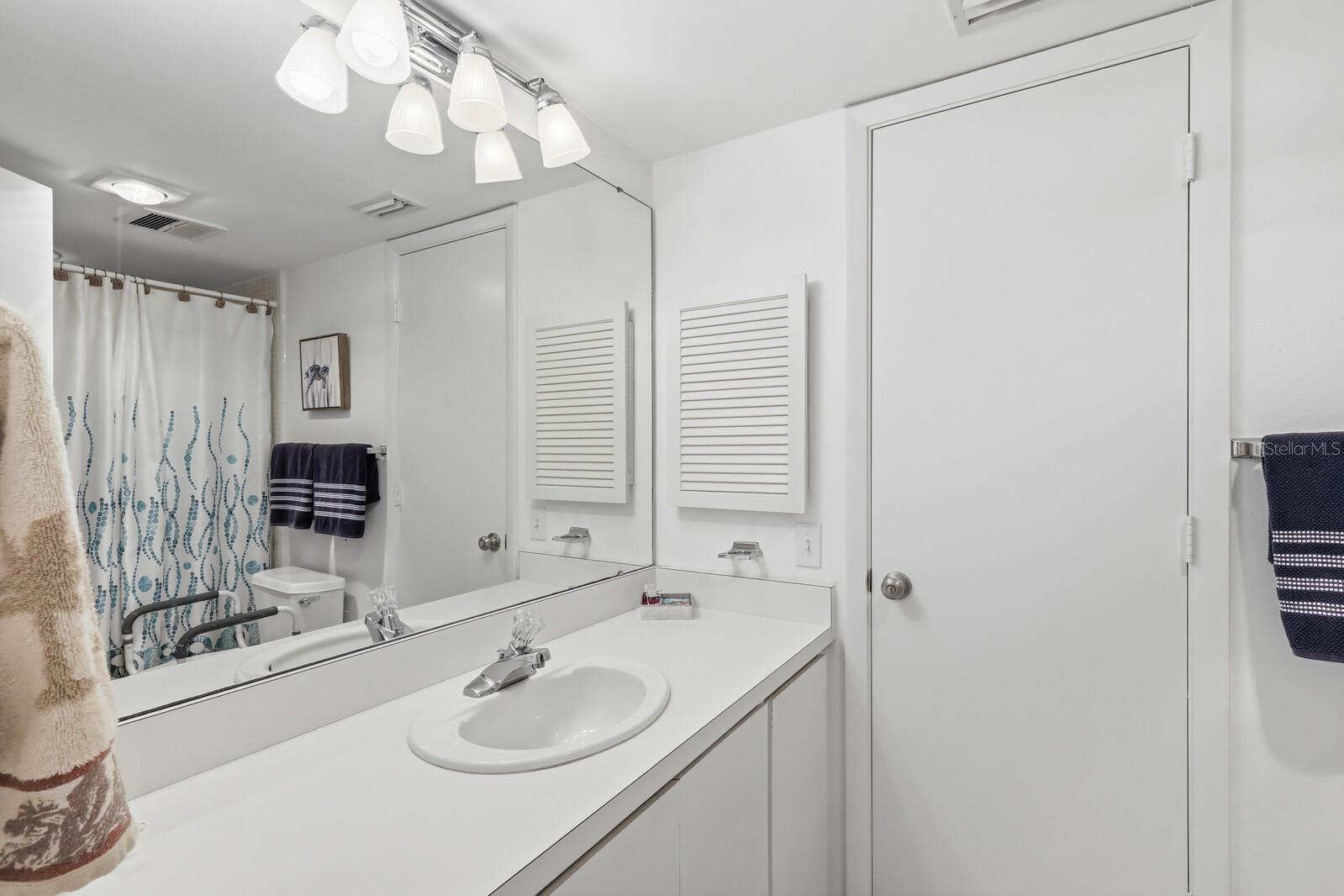 SEAPLACE III - Residential