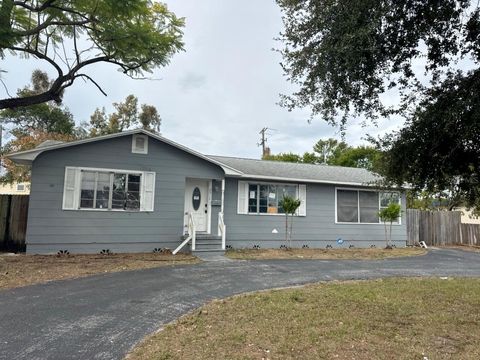 Photo of 2918 49th Street N, St Petersburg, FL 33710 (MLS # TB8464149)