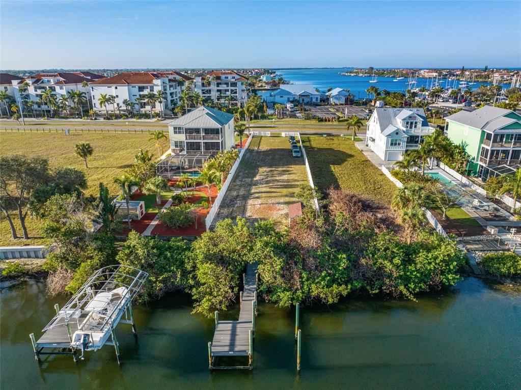 MARINA VILLAGE - Land