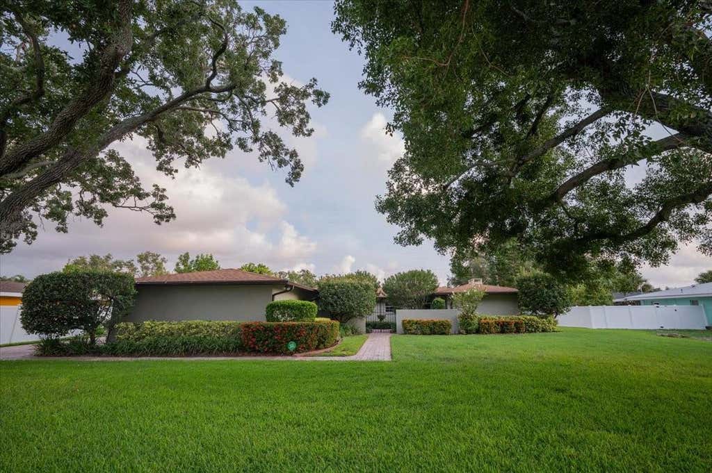 Photo of 7605 17th Avenue NW, Bradenton, FL 34209 (MLS # A4702052)