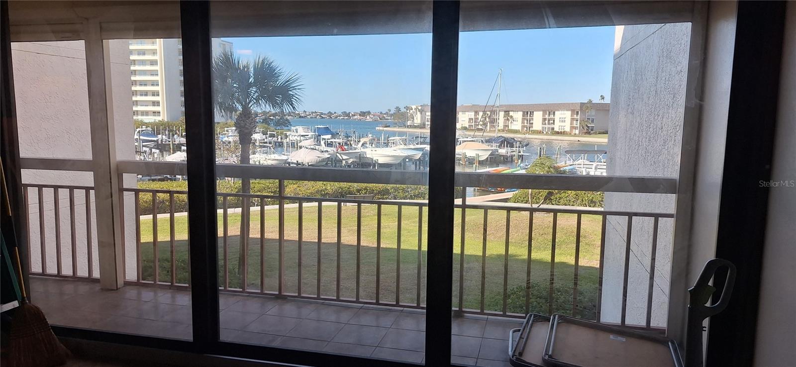 SAVANNAH CONDO - Residential