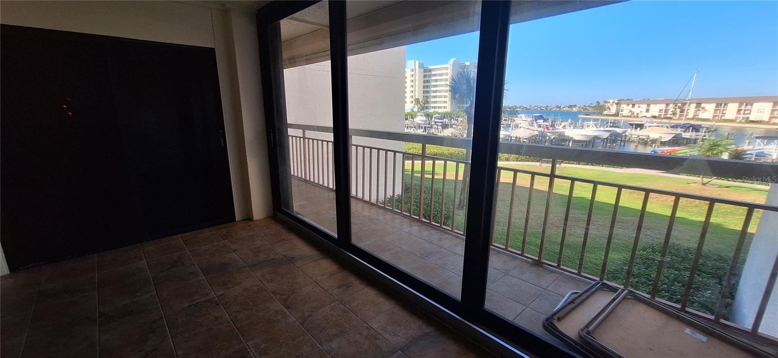 SAVANNAH CONDO - Residential