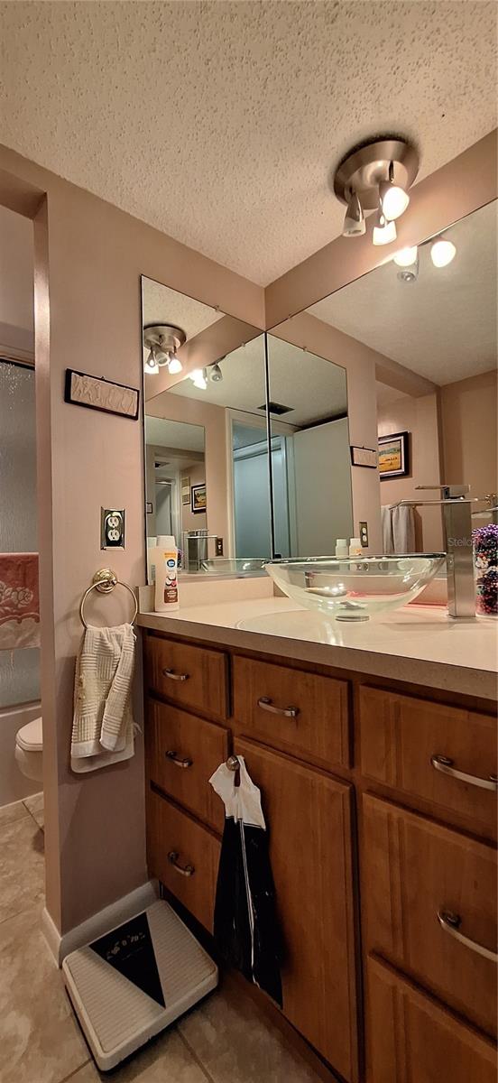 SAVANNAH CONDO - Residential