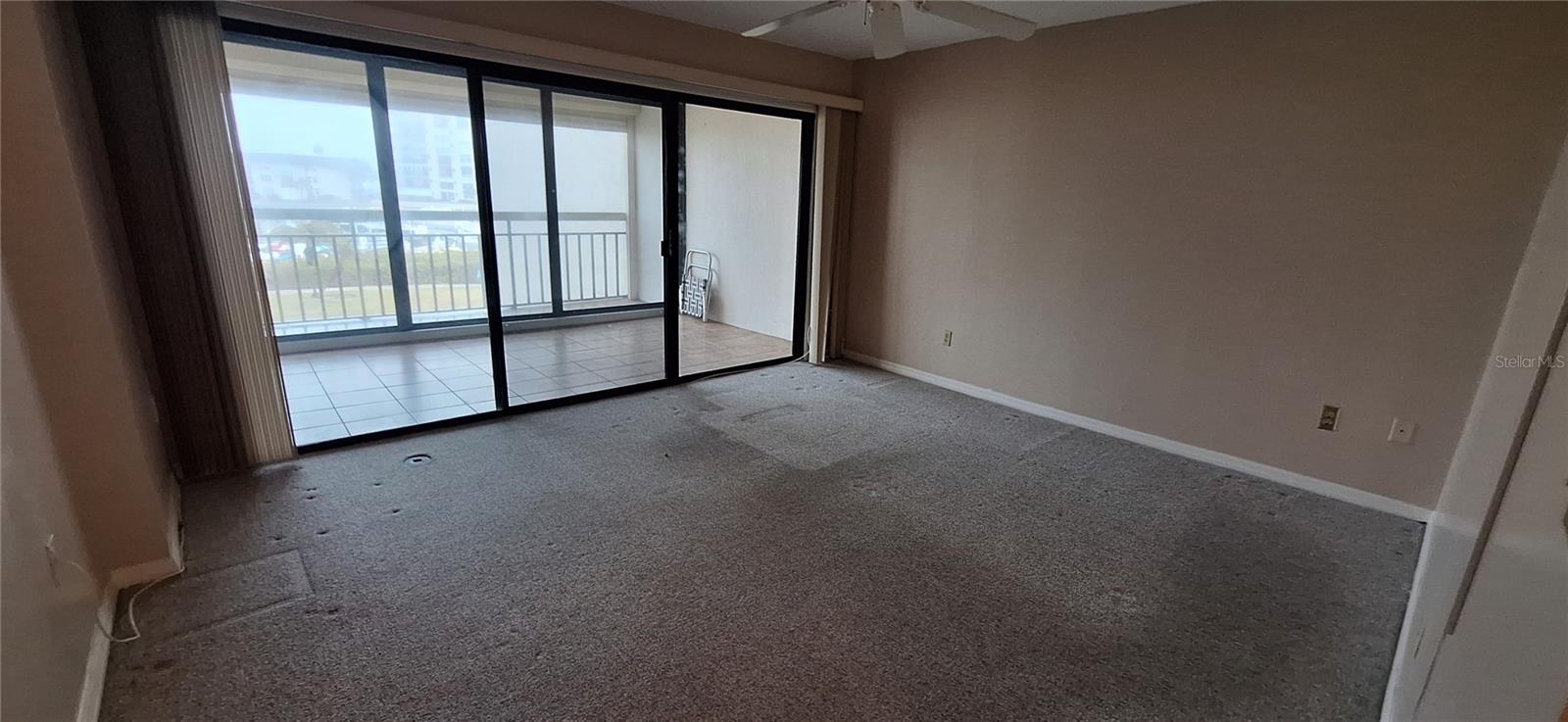 SAVANNAH CONDO - Residential