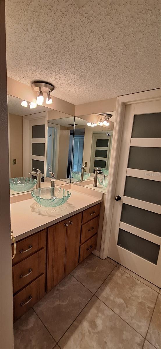 SAVANNAH CONDO - Residential