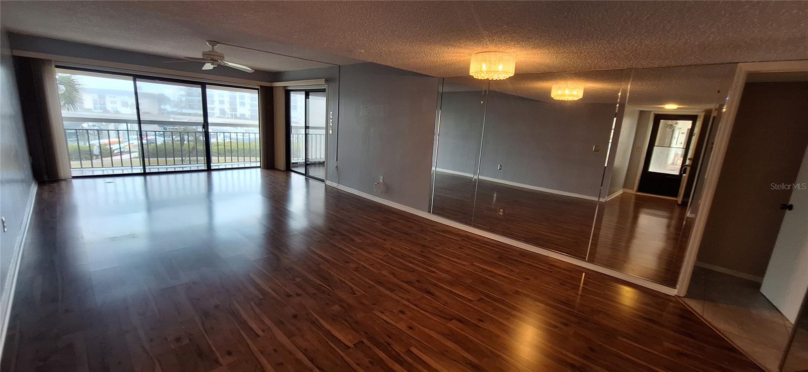 SAVANNAH CONDO - Residential