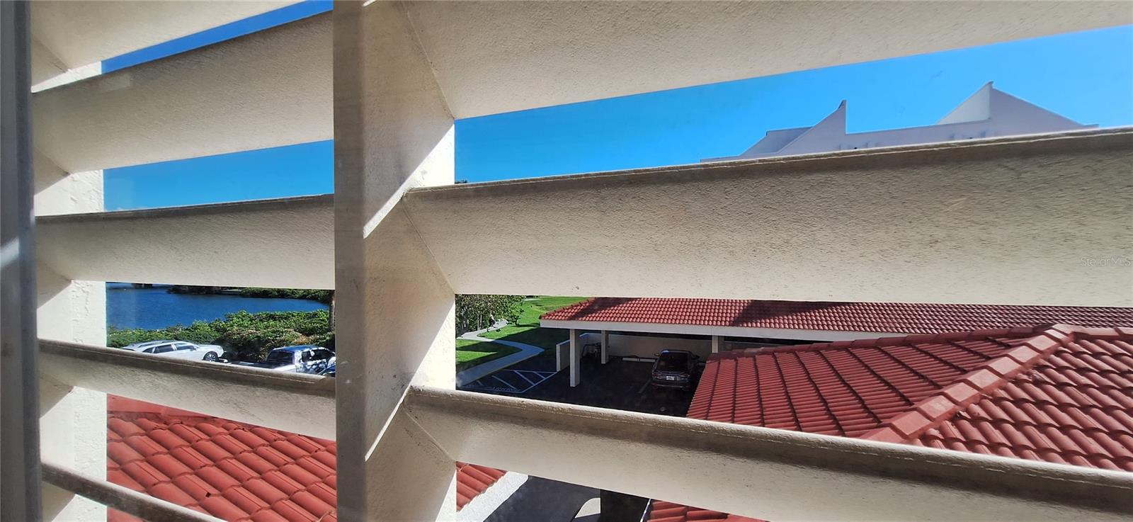 SAVANNAH CONDO - Residential