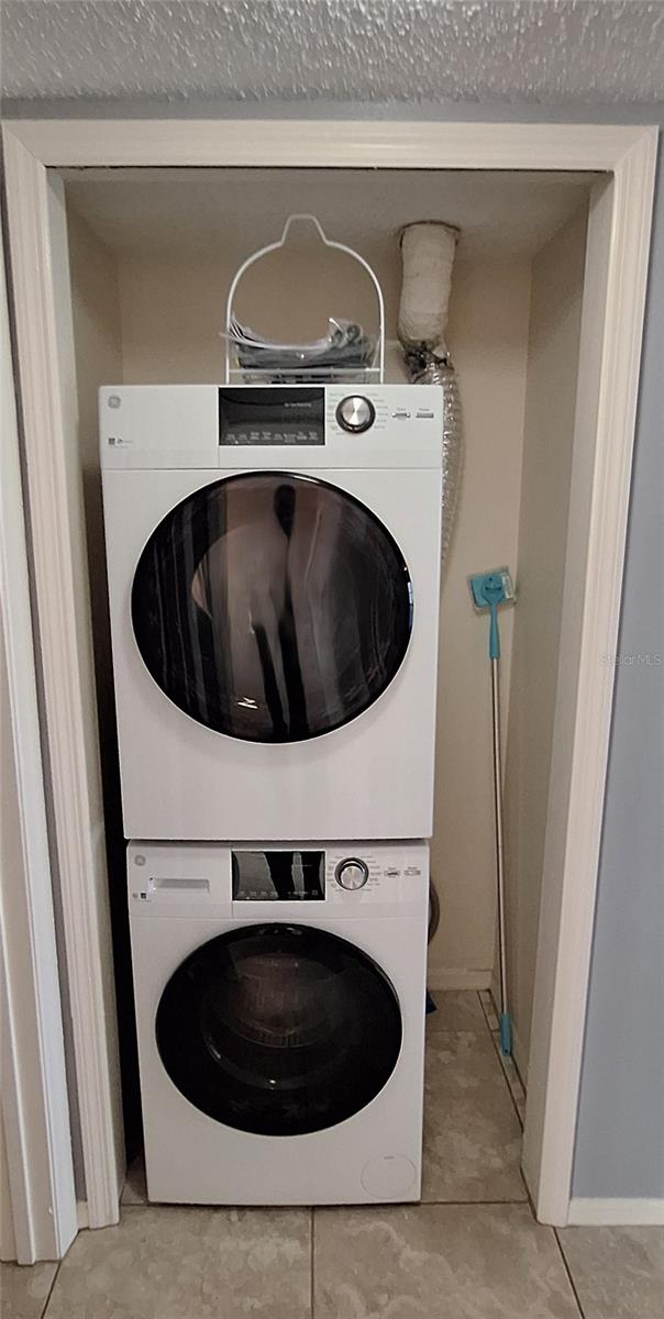 SAVANNAH CONDO - Residential