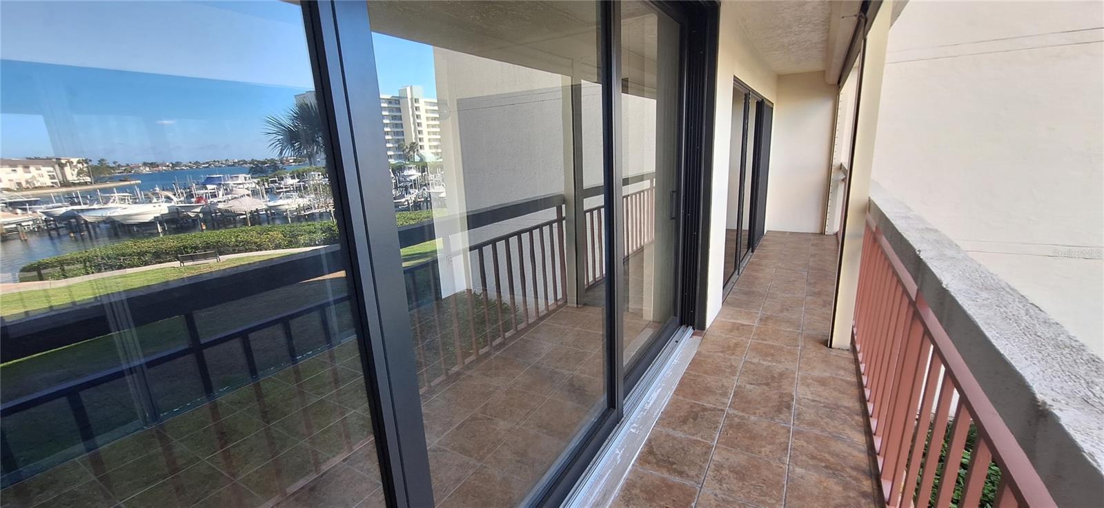 SAVANNAH CONDO - Residential