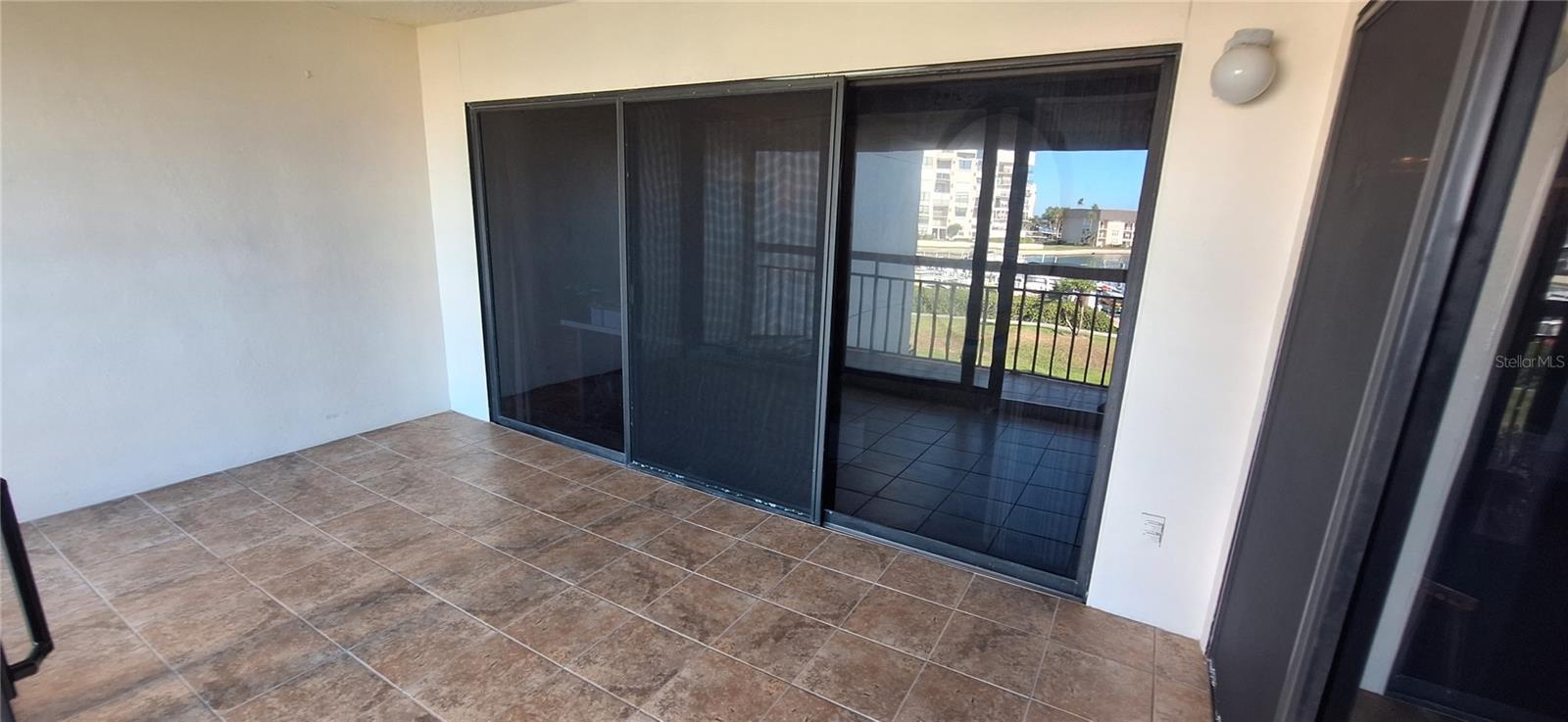 SAVANNAH CONDO - Residential