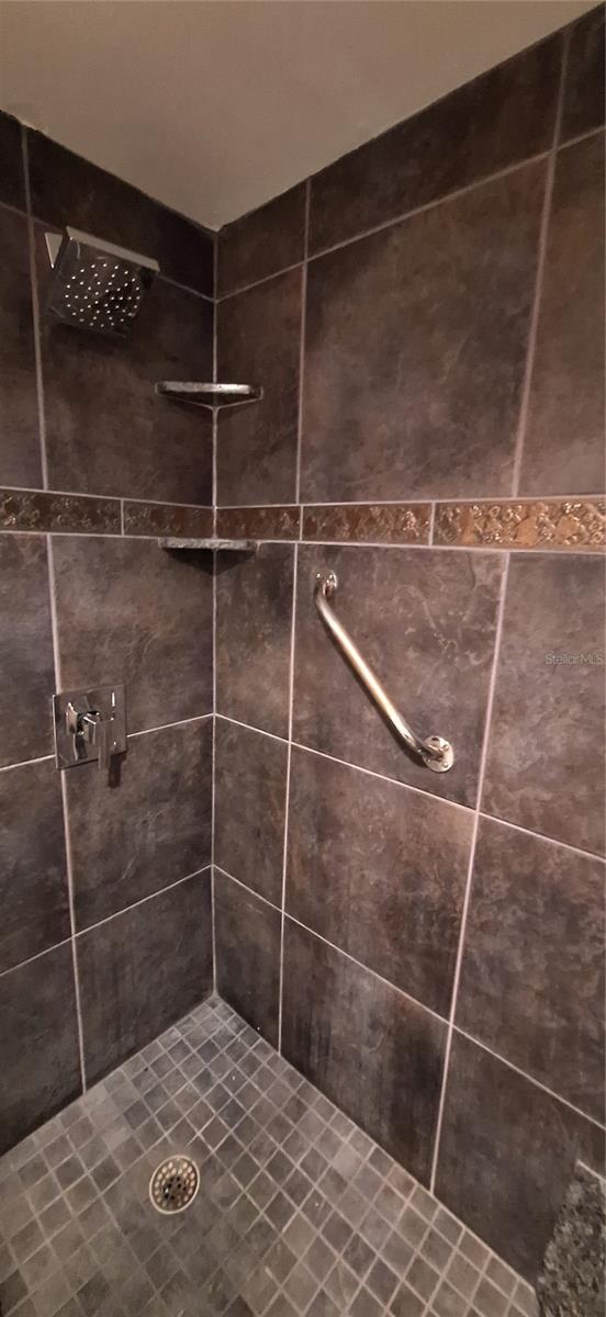 SAVANNAH CONDO - Residential