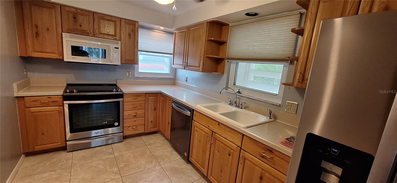 SAVANNAH CONDO - Residential