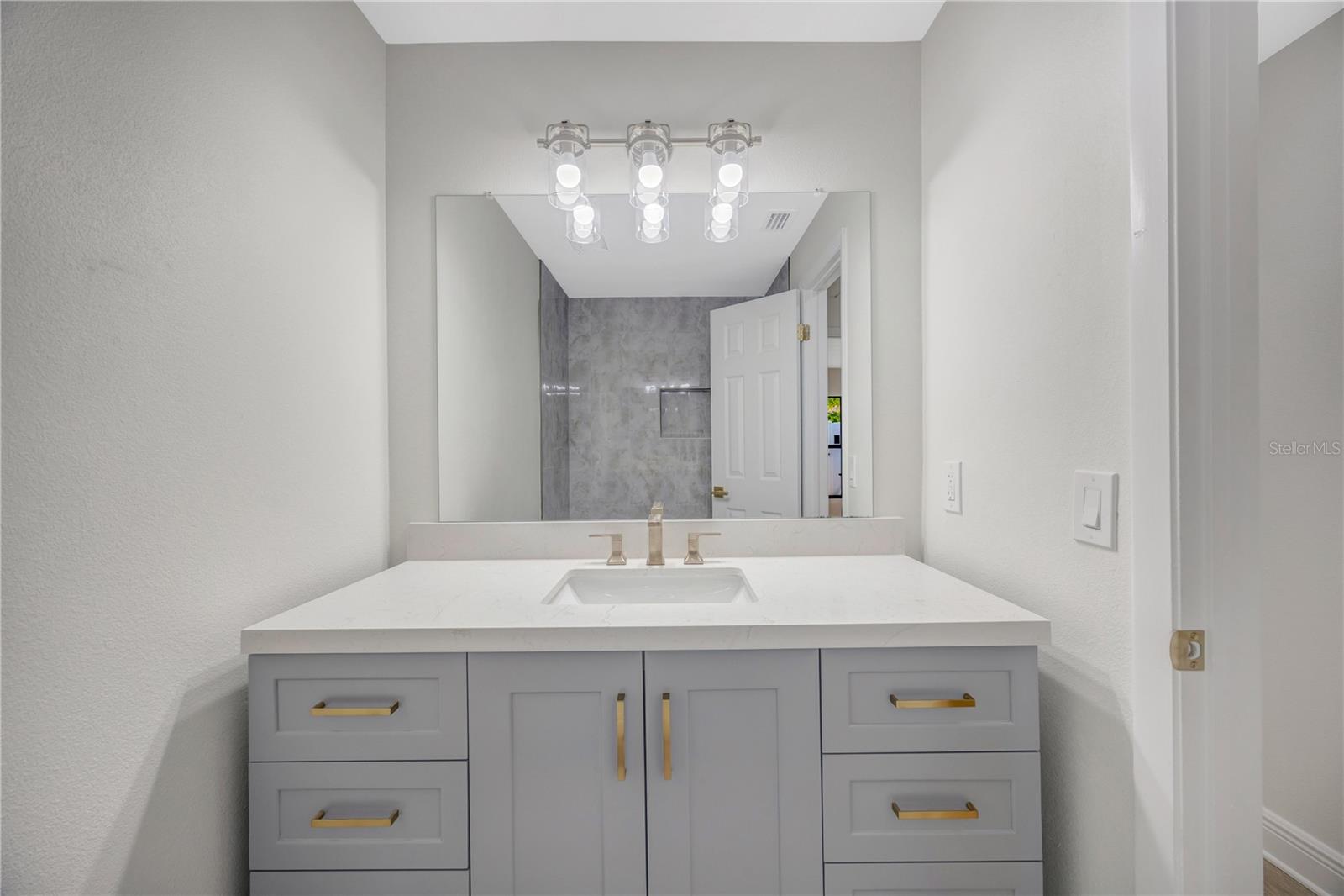 BELLEFIELD VILLAGE AMD - Residential