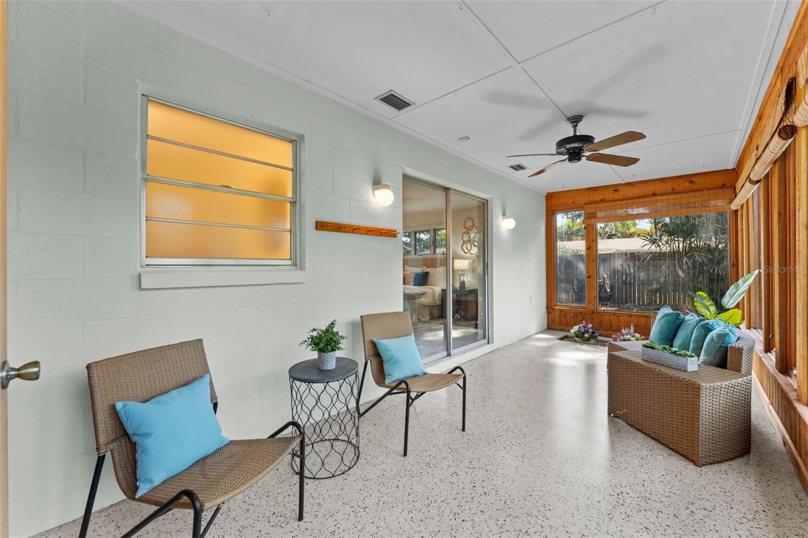 LAKE MAGDALENE VISTA UNIT 1 - Residential