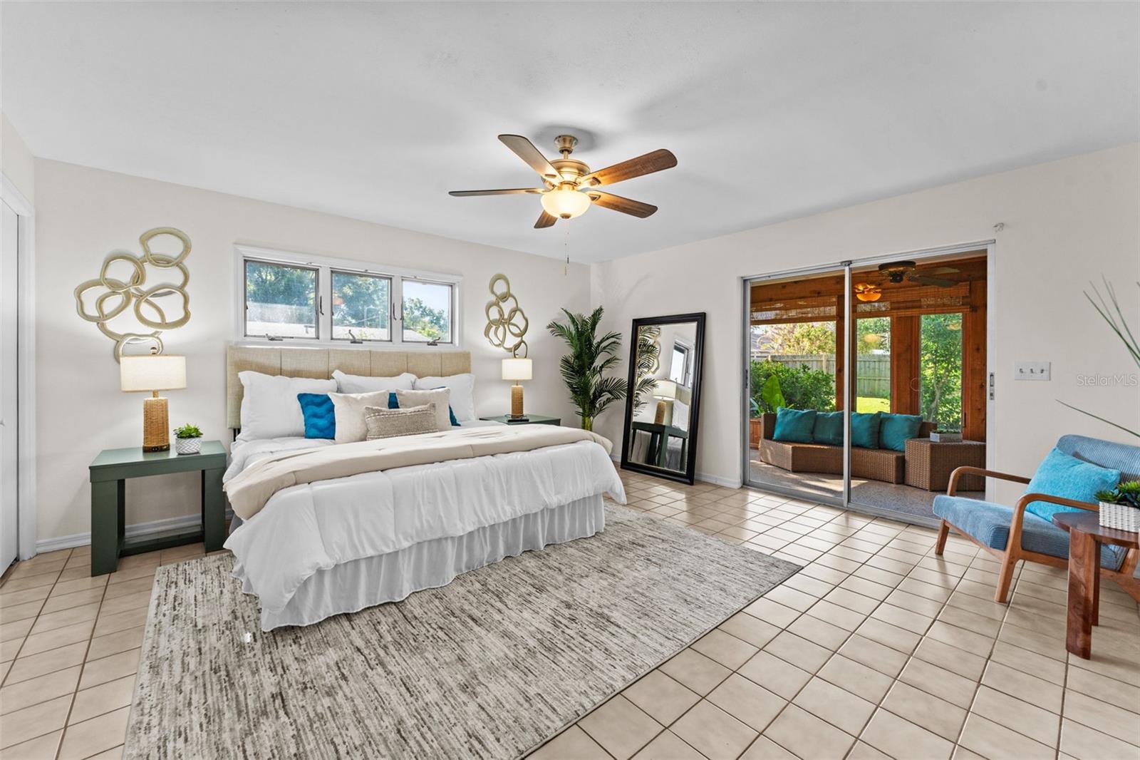 LAKE MAGDALENE VISTA UNIT 1 - Residential