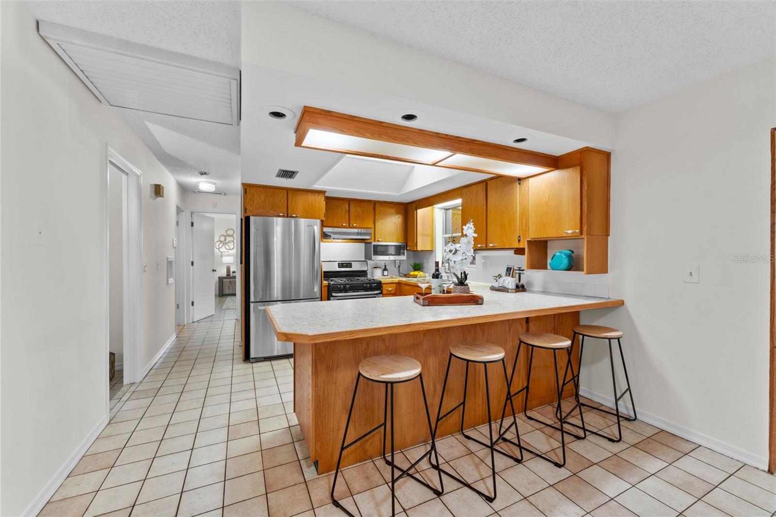 LAKE MAGDALENE VISTA UNIT 1 - Residential