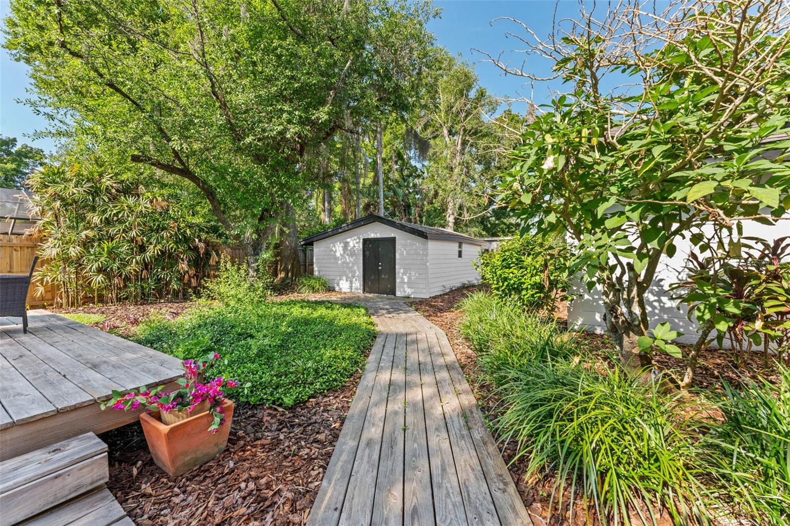 LAKE MAGDALENE VISTA UNIT 1 - Residential