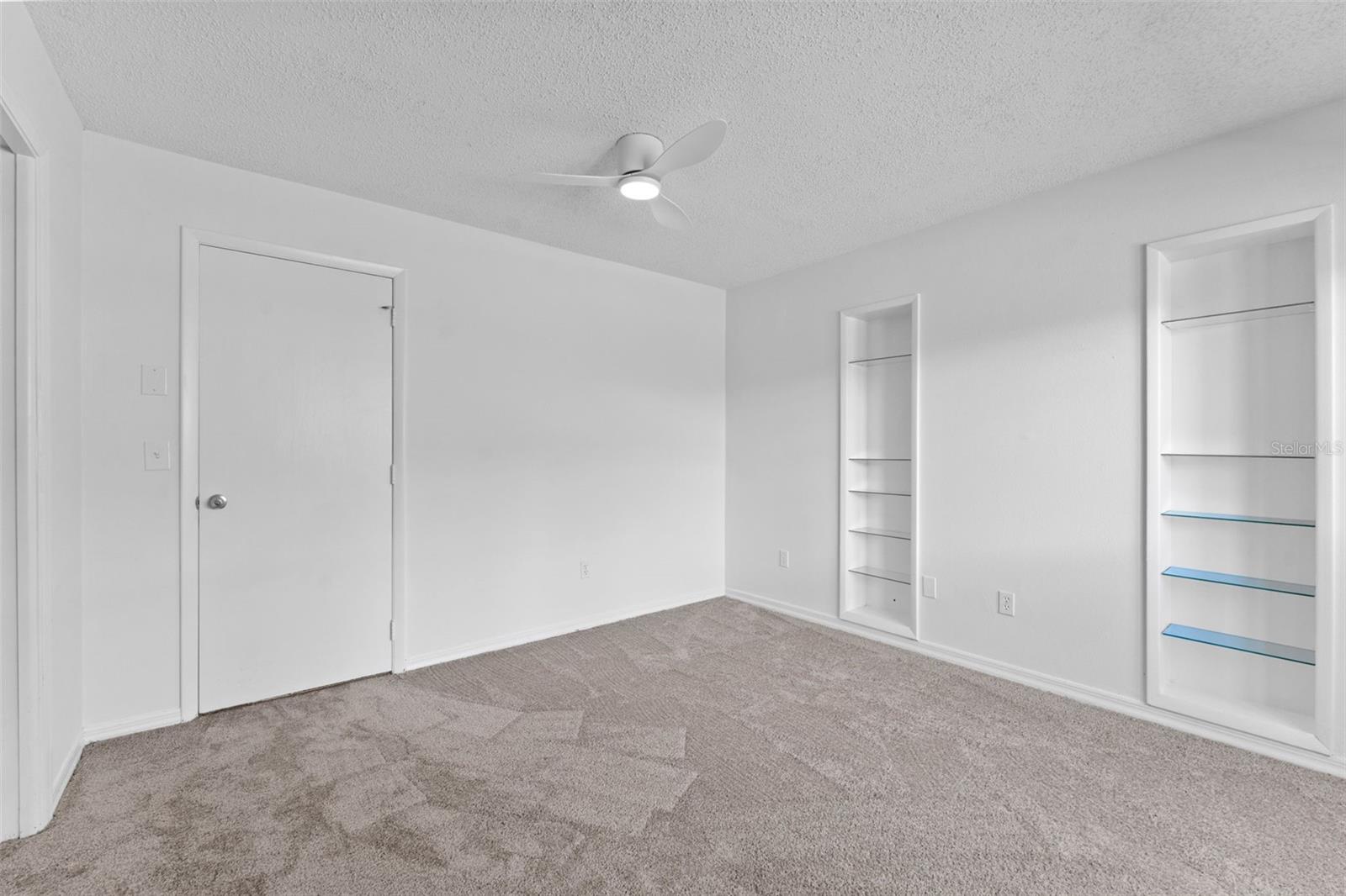 LAKE MAGDALENE VISTA UNIT 1 - Residential