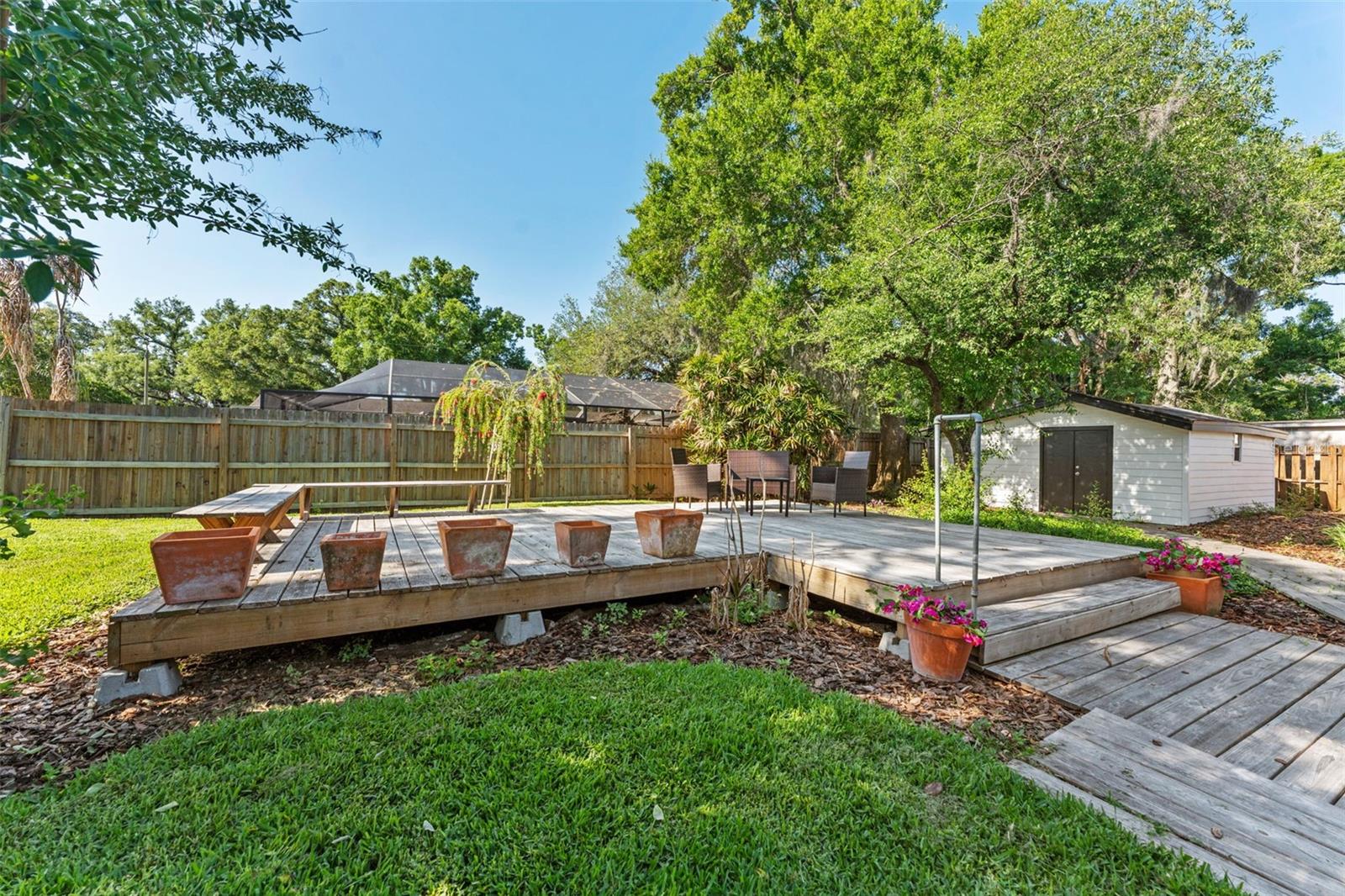 LAKE MAGDALENE VISTA UNIT 1 - Residential