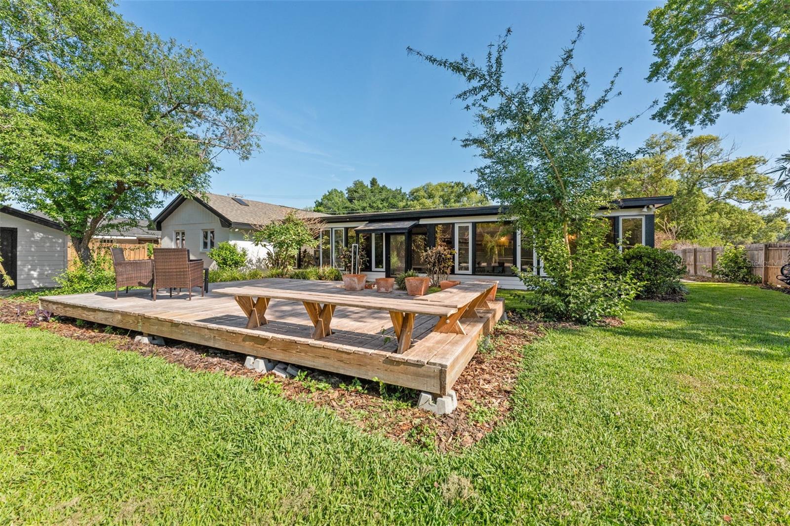 LAKE MAGDALENE VISTA UNIT 1 - Residential