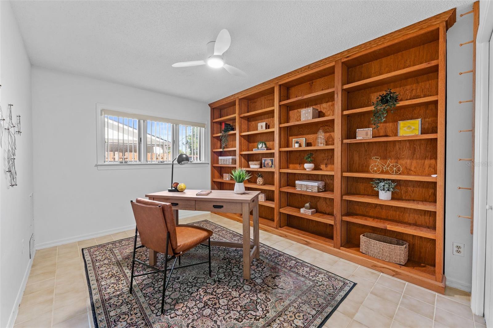 LAKE MAGDALENE VISTA UNIT 1 - Residential