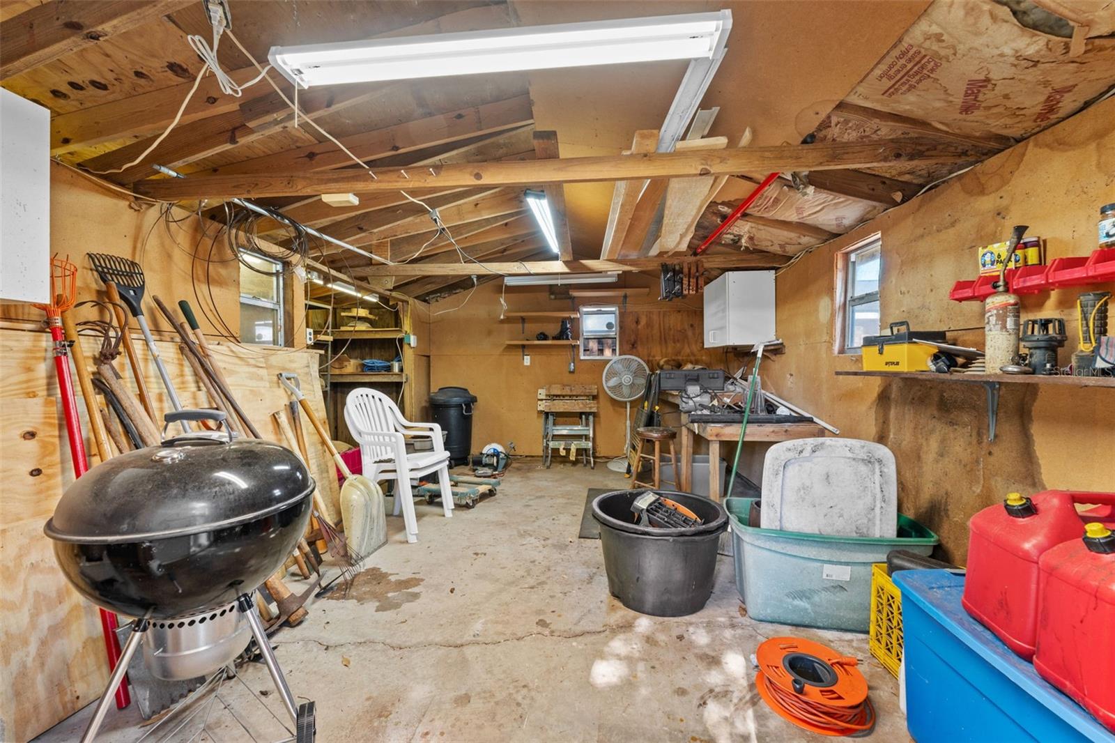 LAKE MAGDALENE VISTA UNIT 1 - Residential