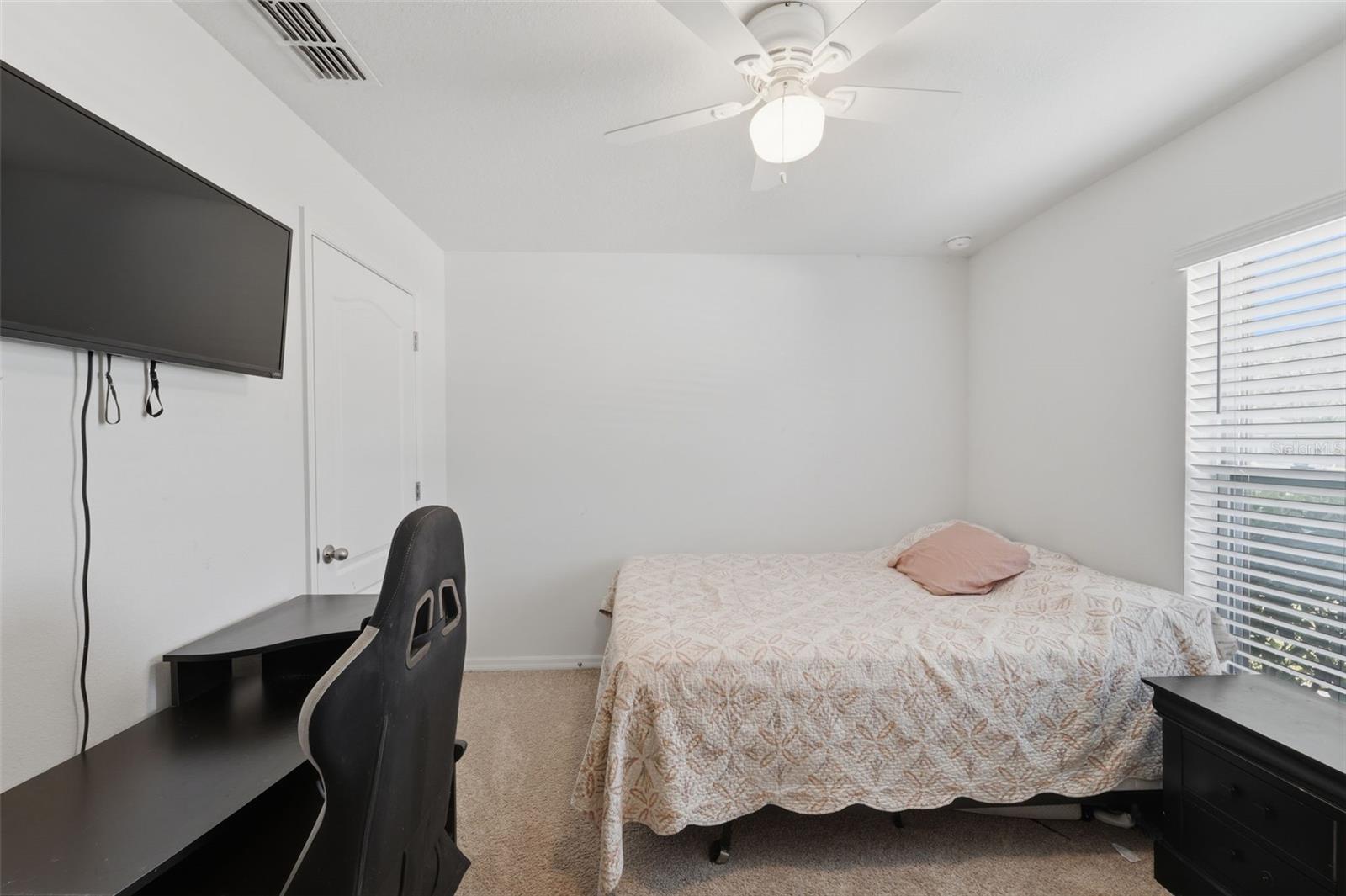 DELTONA LAKES - Residential