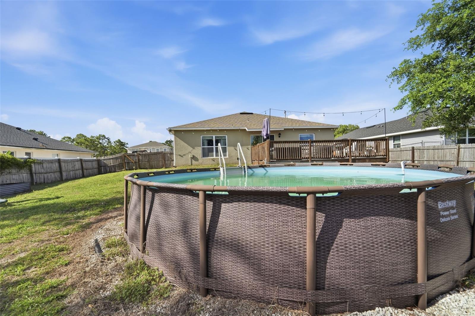 DELTONA LAKES - Residential