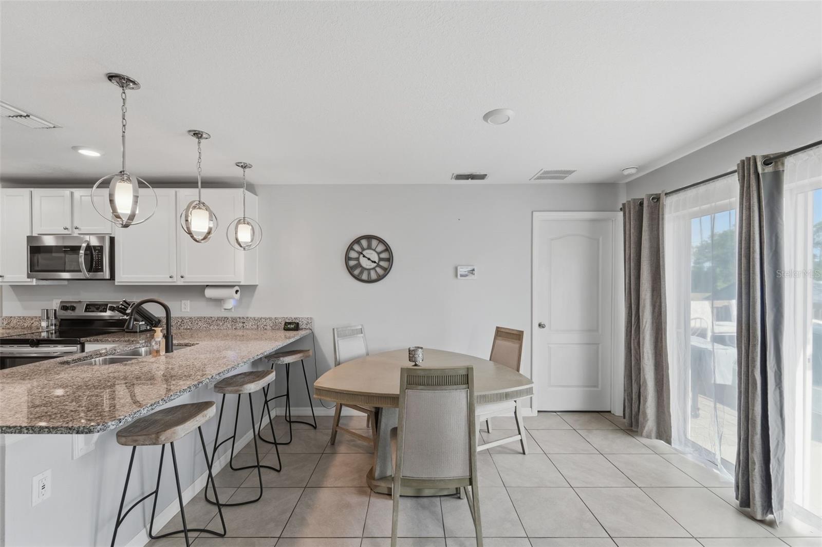 DELTONA LAKES - Residential