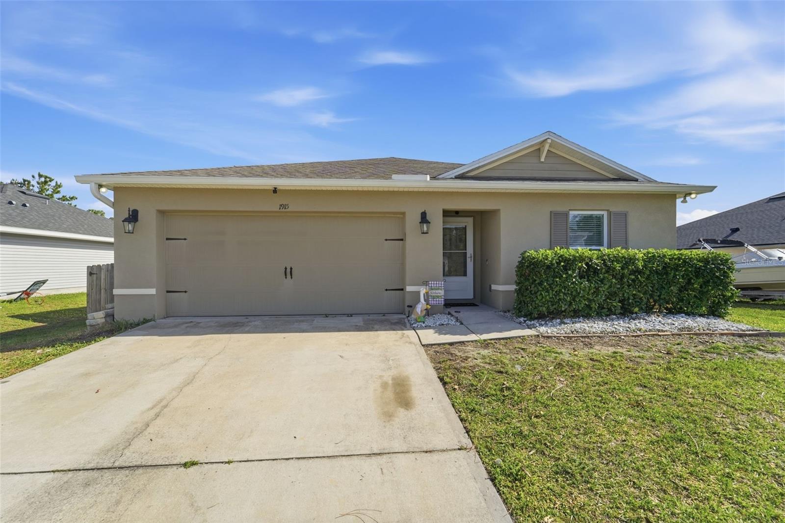 DELTONA LAKES - Residential