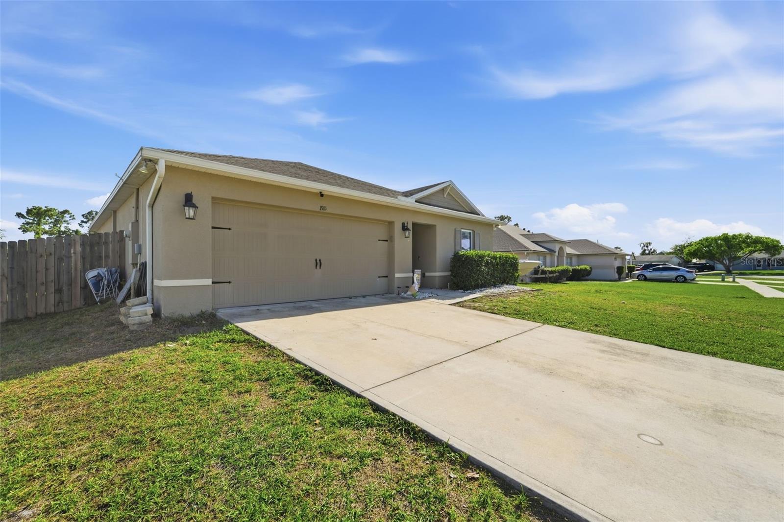 DELTONA LAKES - Residential