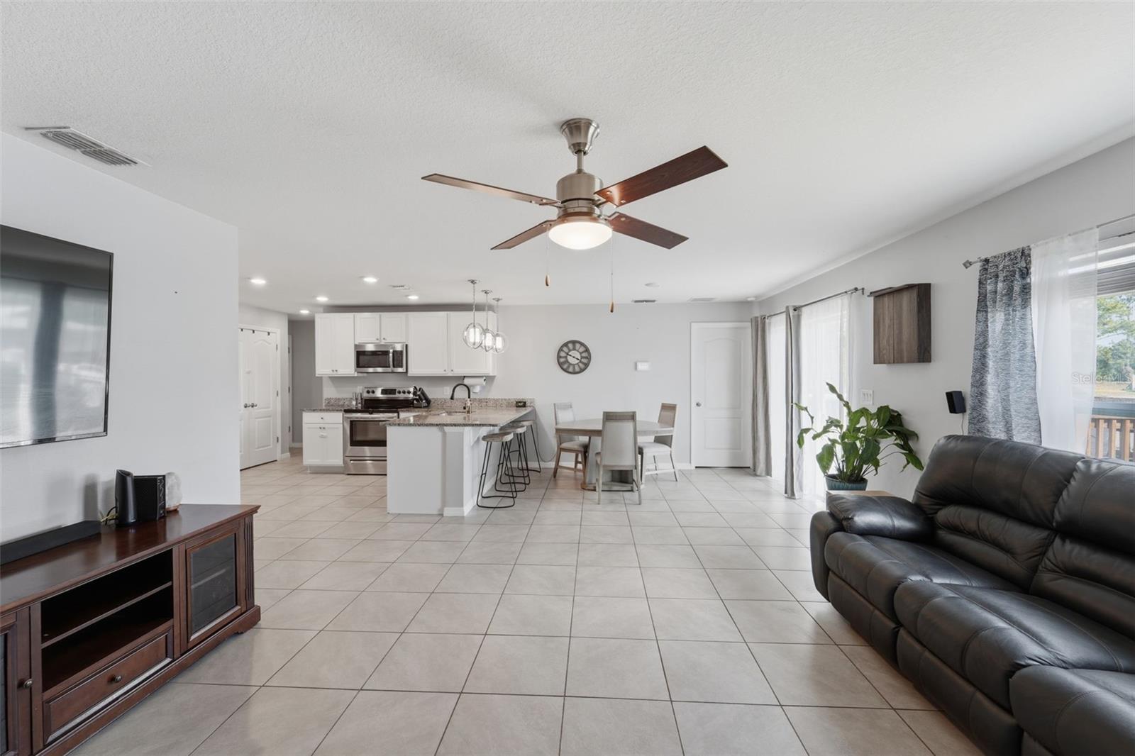 DELTONA LAKES - Residential