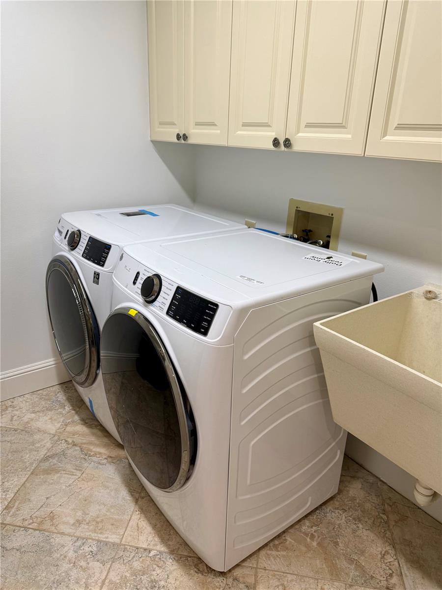 BAY ISLES - Residential Lease