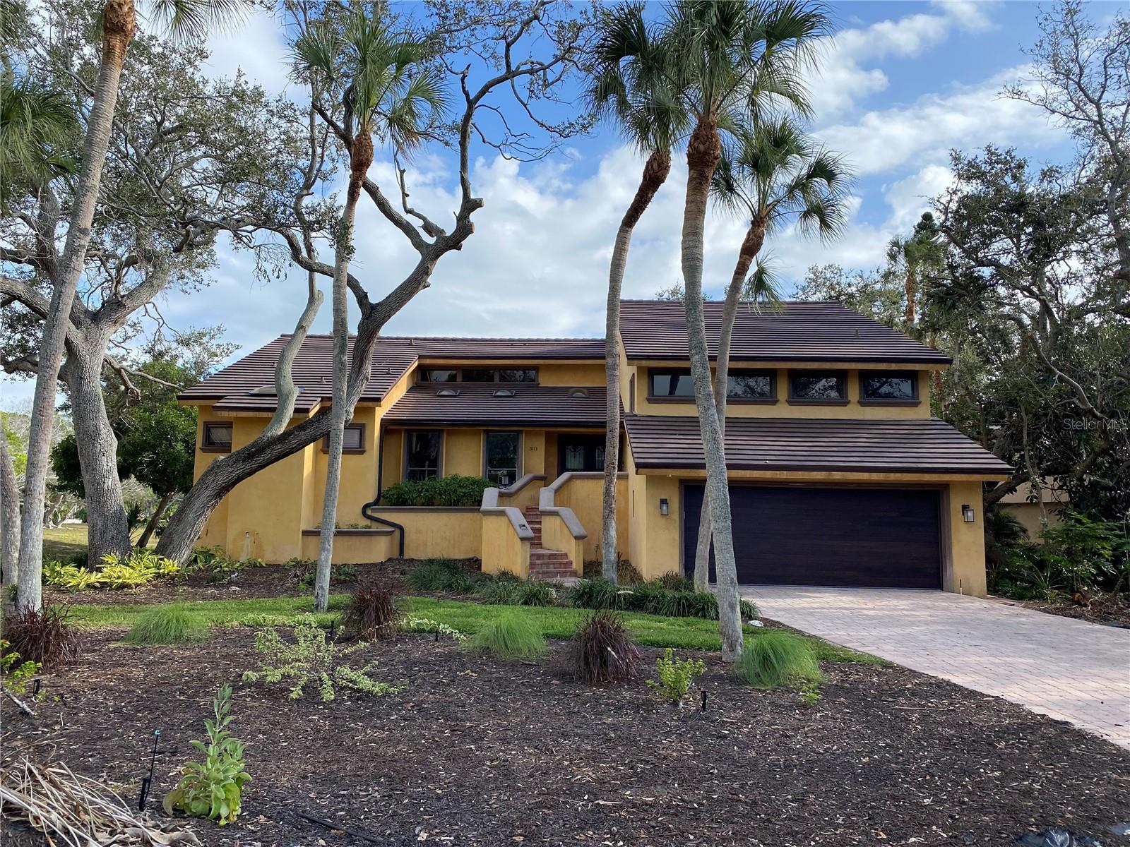 BAY ISLES - Residential Lease