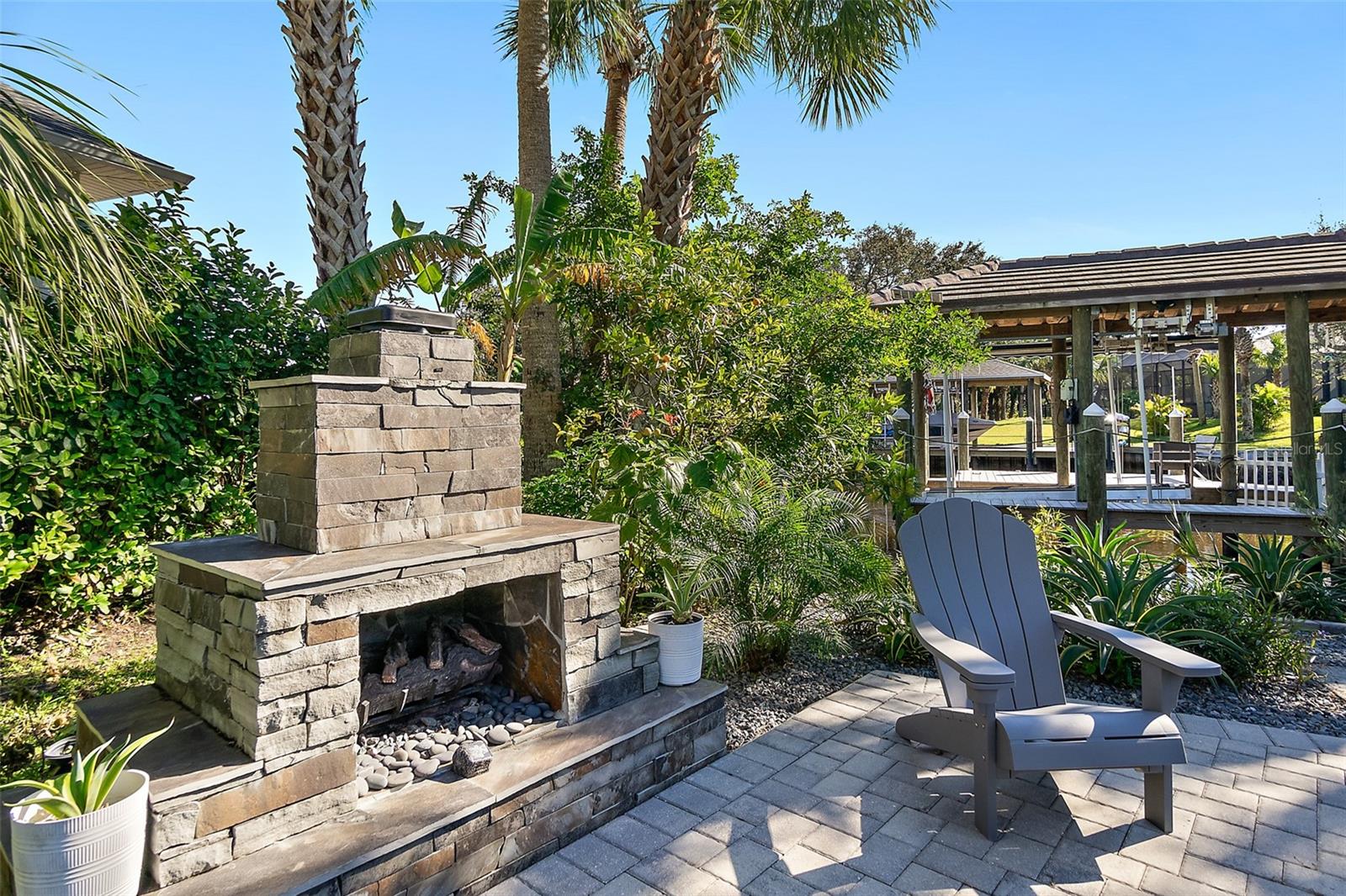 SEASIDE LANDINGS - Residential