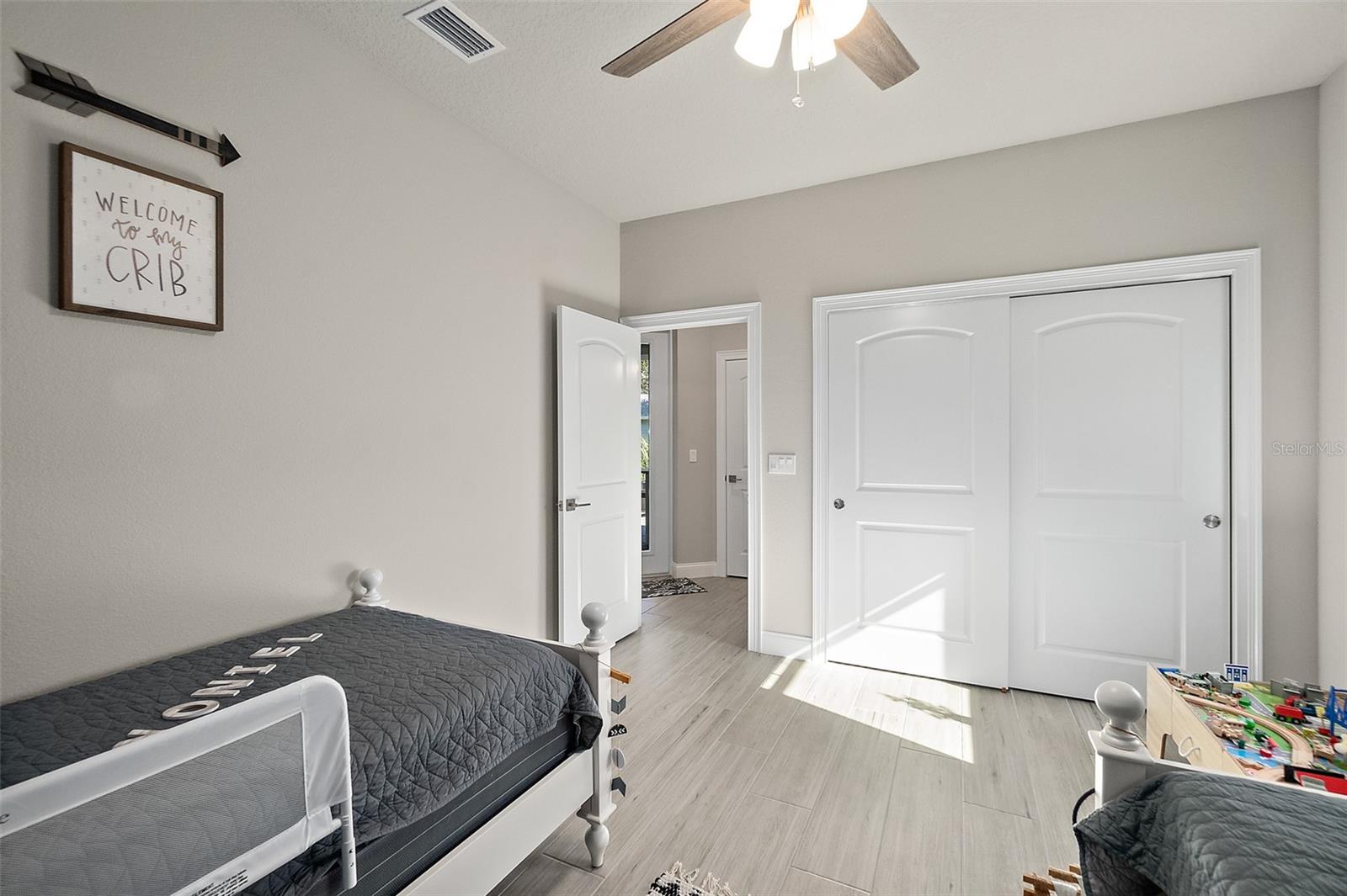 SEASIDE LANDINGS - Residential