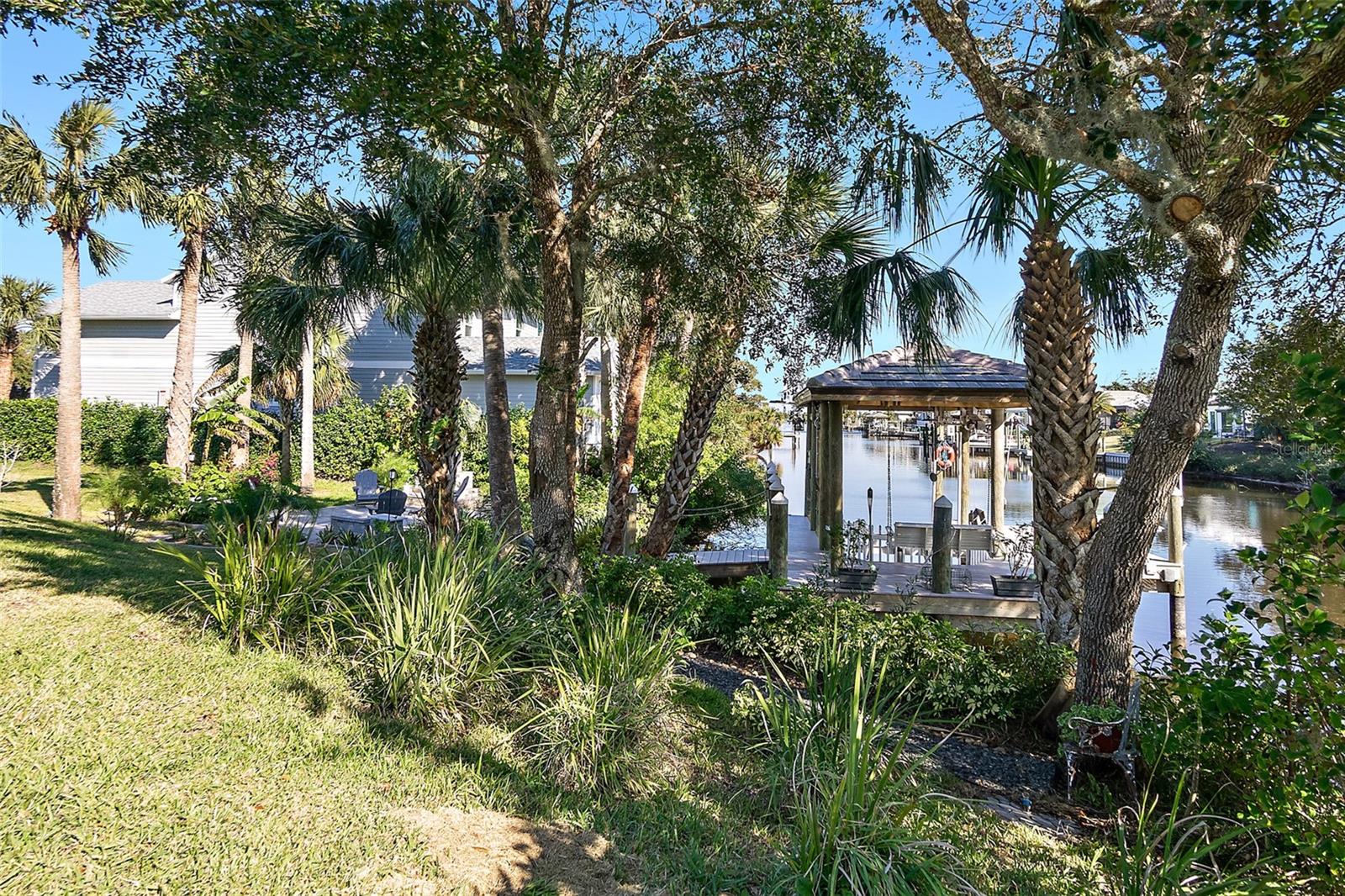 SEASIDE LANDINGS - Residential